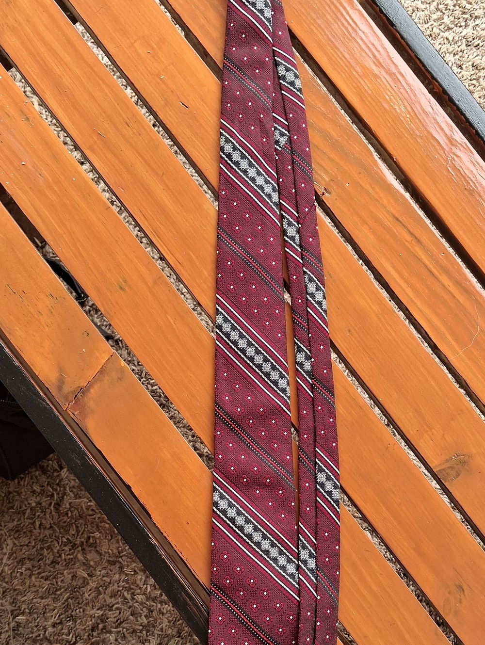 Yves Rocher Burgundy Geometric Stripe Men's Tie
